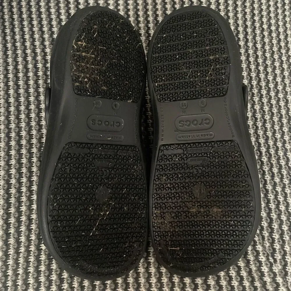 Crocs Bistro black Clogs Slip Resistant men’s shoe size 9/women’s 11 10075